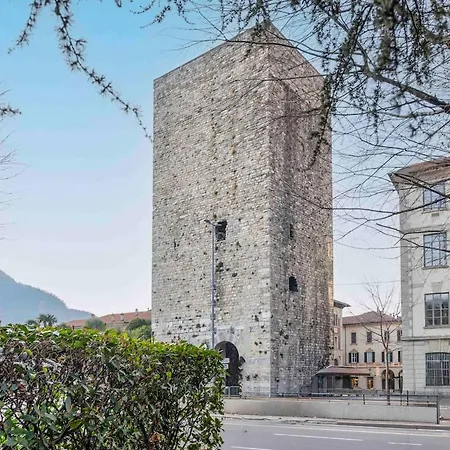 Brunate - Porta Torre-centro Storico